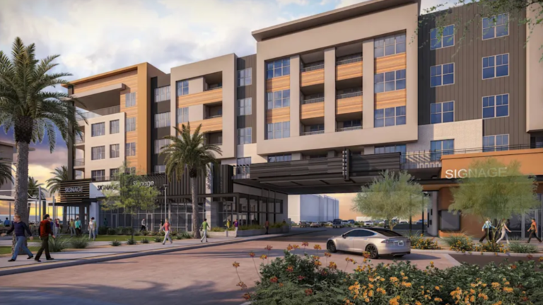 Safeway Opens at 200K-SF Gilbert Retail Center