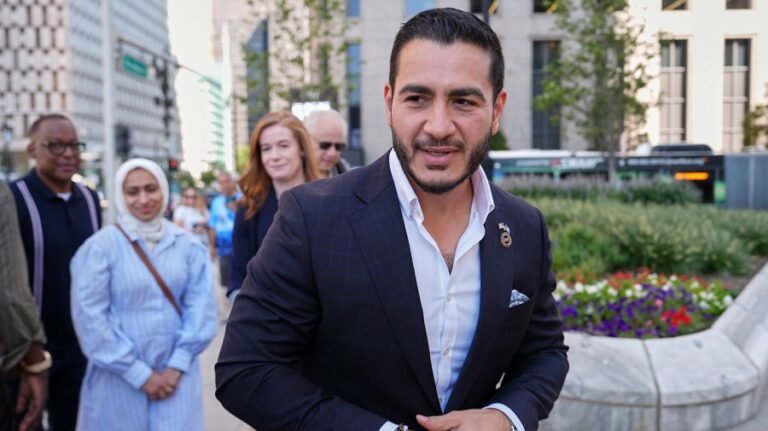 Demographics fuel Democrats’ concerns about El-Sayed’s strength