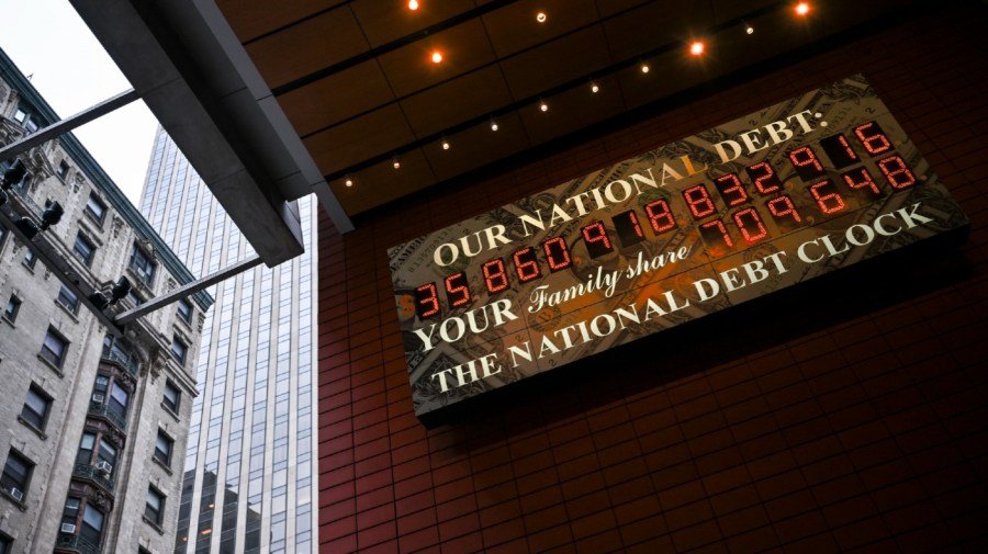 National debt crosses $40 trillion 