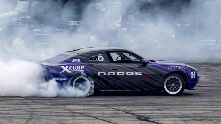 Dodge Reveals Two 750-HP Manual Charger SIXPACKs You Can’t Buy