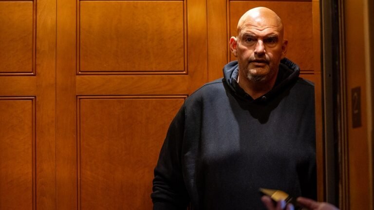 Fetterman: Democratic Party has 'socialism problem'