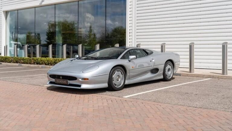 The Sultan Of Brunei’s Jaguar XJ220 Is Up For Sale With Just 2,646 Miles