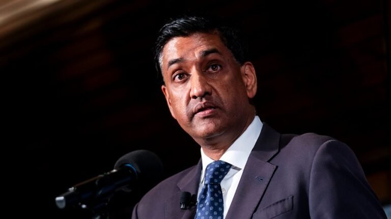 Khanna: Ocasio-Cortez running for president in 2028 'would have no bearing' on own decision to enter race