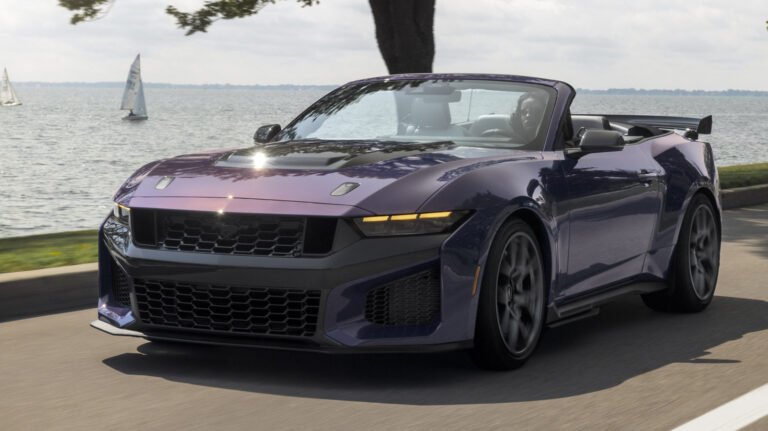 Ford Mustang Dark Horse SC Convertible Packs 795 HP Into A Droptop