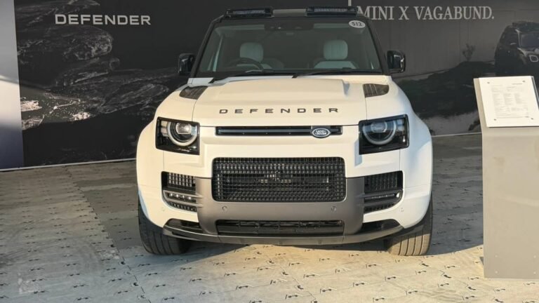 Land Rover's Next Defender May Not Arrive Until the 2030s