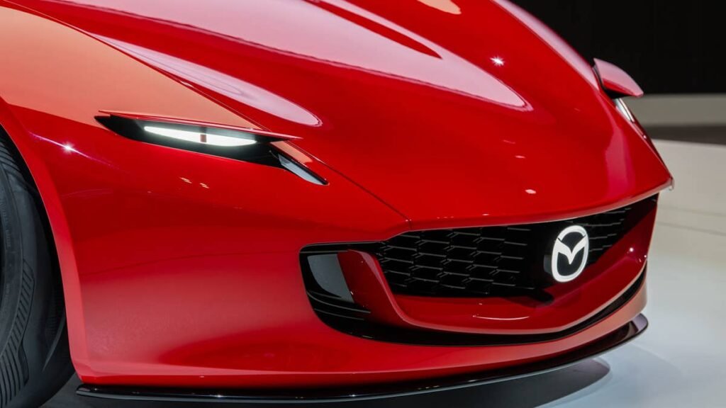 Mazda Wants A Flagship Sports Car Above The MX-5