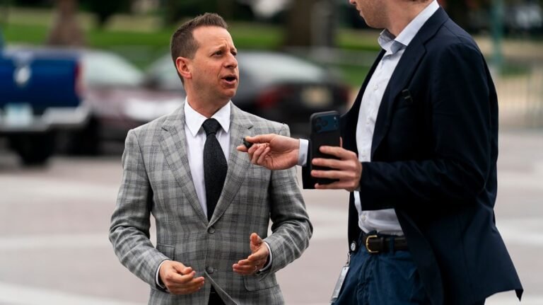 Moskowitz says Piker, DSA members 'can't coexist with me'