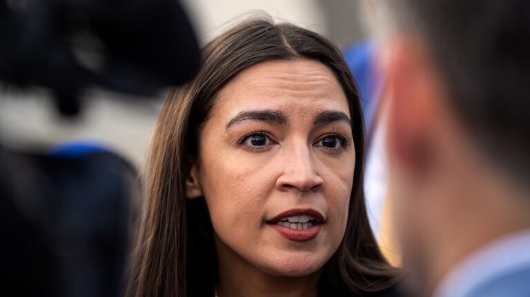 Ocasio-Cortez gets personal as Democrats make case for relatability