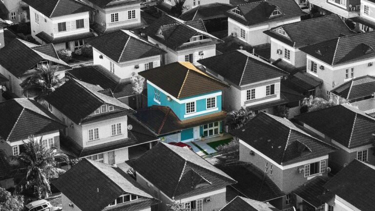 Waiting to buy a home? The market just sent its biggest signal yet
