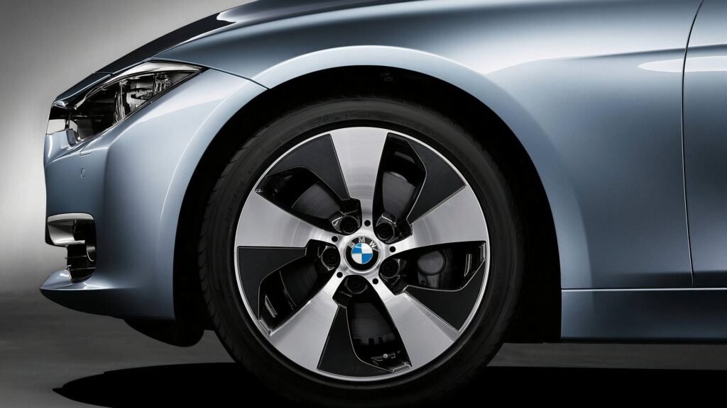 A $40,000 3 Series Luxury Sedan Now Costs $12,000 Because Of BMW's Own Leasing Addiction