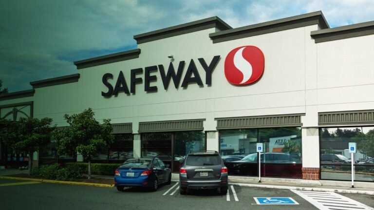 Safeway is closing stores: Updated list of shutdown locations for 2026