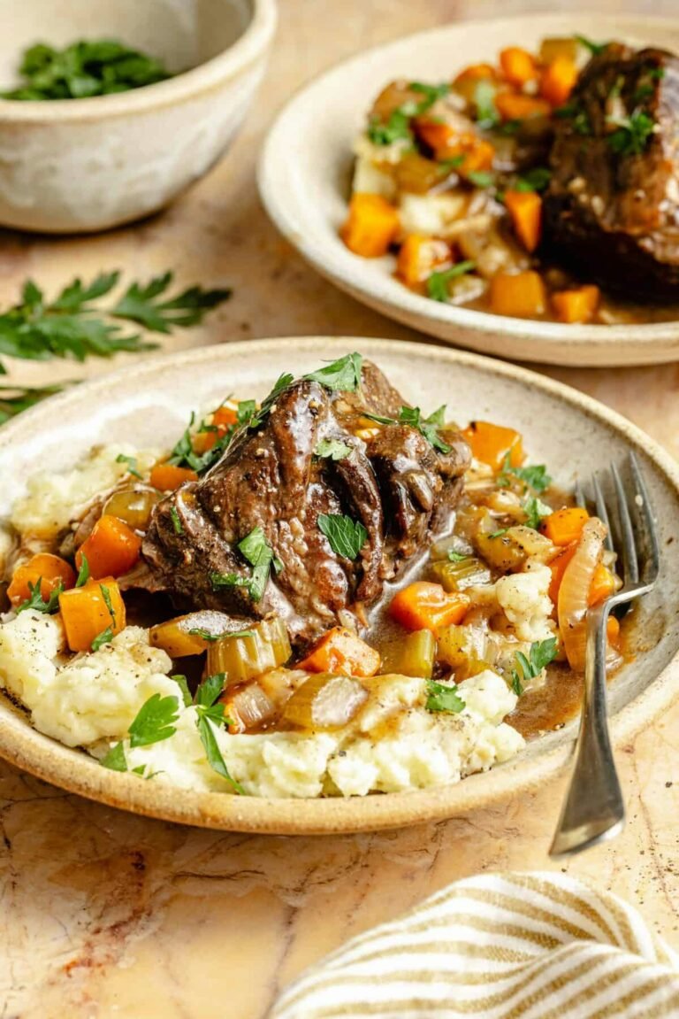 11 Cozy Fall Dinner Recipes That Give “This Was Ordered In A Storybook Tavern”