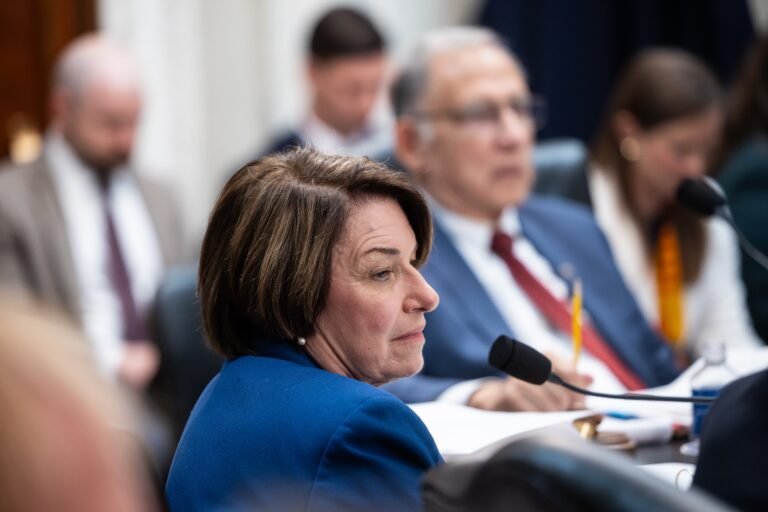 Senate Republicans' farm bill fails over SNAP stalemate