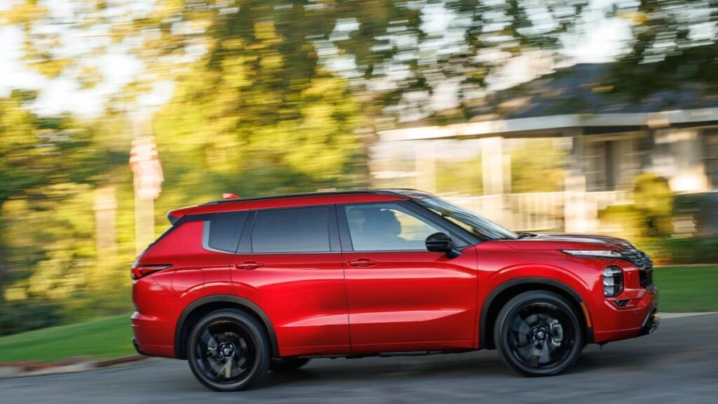 The Most Satisfied Drivers in America Don’t Drive EVs