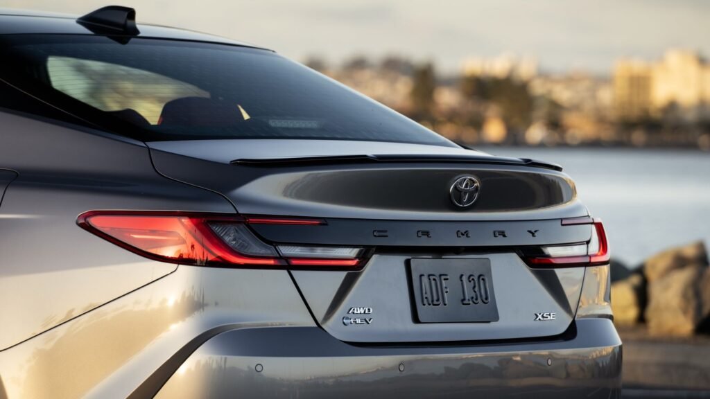 These Two Japanese Sedans Are Beating The Pants Off Several Popular SUVs