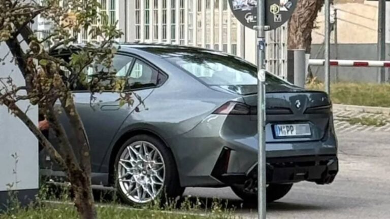 Gas-Powered BMW 3 Series Shows Its Rear Without Camo for First Time