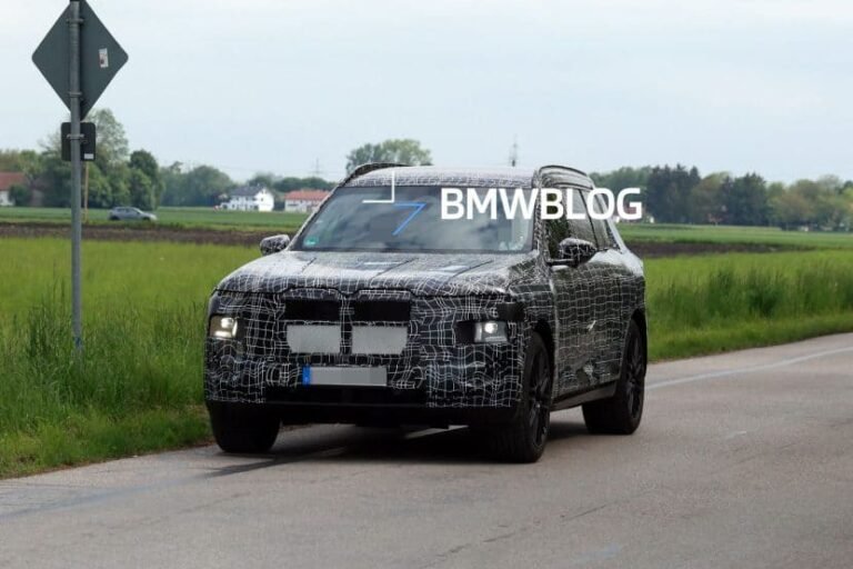 2028 BMW X7 (G67): Design, V8 Power, and Release Date