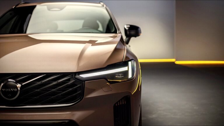 Revealed: Volvo XC60 Gets A Sharp New Look And A Game-Changing Powertrain