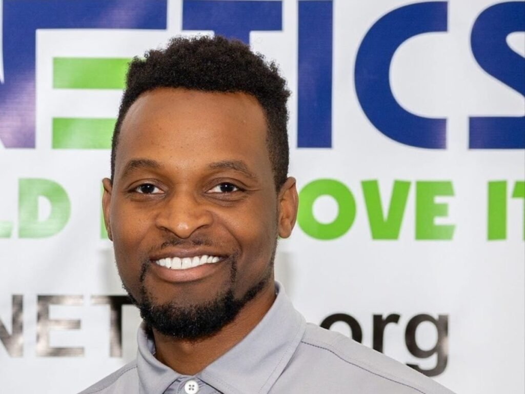 I took a 6-figure job at Amazon after stepping away from full-time entrepreneurship. A chance meeting led me back to my business.