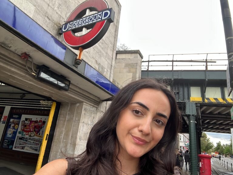 I'm a Londoner who always rides the Tube. Here are 10 features of the Underground that would surprise most Americans.