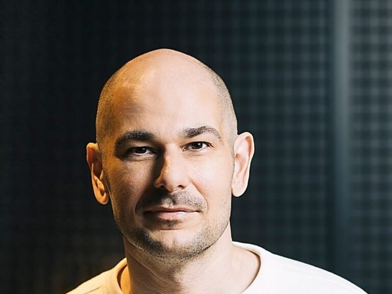 This tech founder says prompting AI agents is a lot like managing people