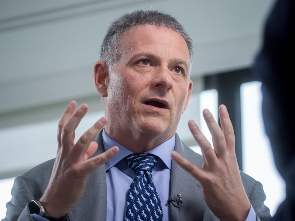 Billionaire investor David Einhorn says younger people are too 'impatient' to build wealth or buy a house