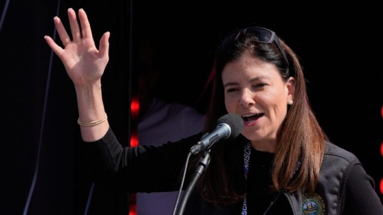 Ayotte to face off against Warmington for New Hampshire governor