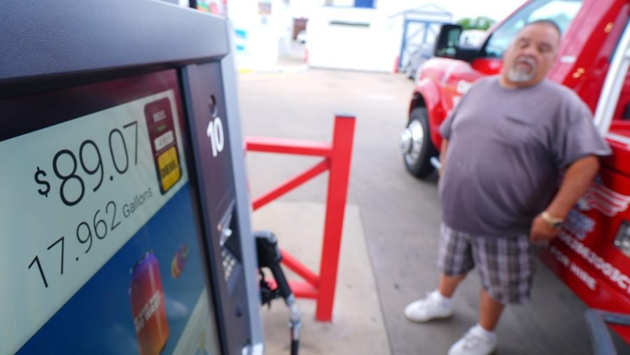 Stubborn inflation raises prospect of Fed rate hike 