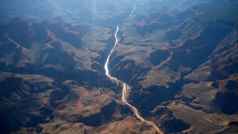 Border Patrol to join hunt for hiker missing in Grand Canyon flooding