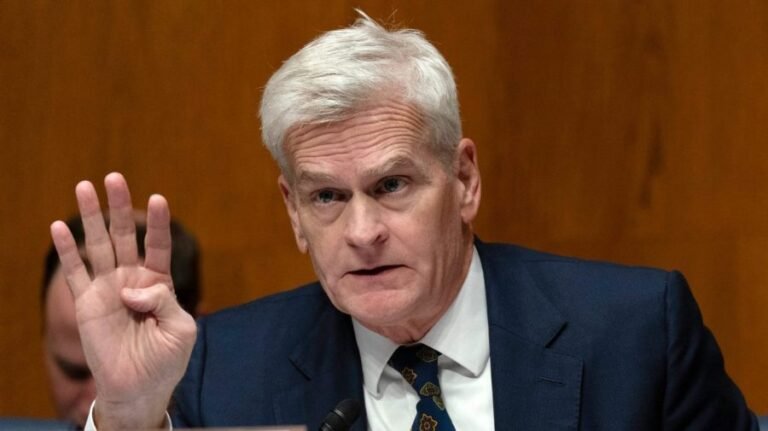 Senate Republican on Trump Jr. wedding gift from Russian oligarch: 'Really bad'