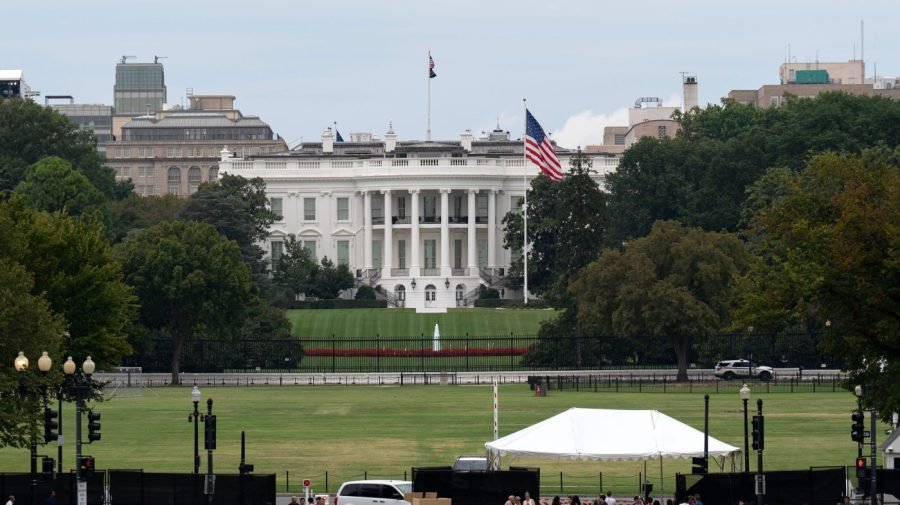 CNN, MS NOW, Politico journalists unable to access White House despite judge's order