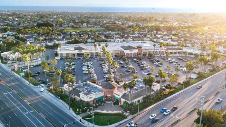 Westwood Financial Acquires Grocery-Anchored Huntington Beach Center