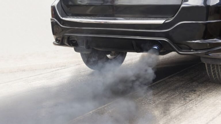 £150 fine for leaving your car’s engine idling in Wales