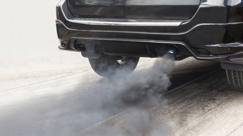 £150 fine for leaving your car’s engine idling in Wales