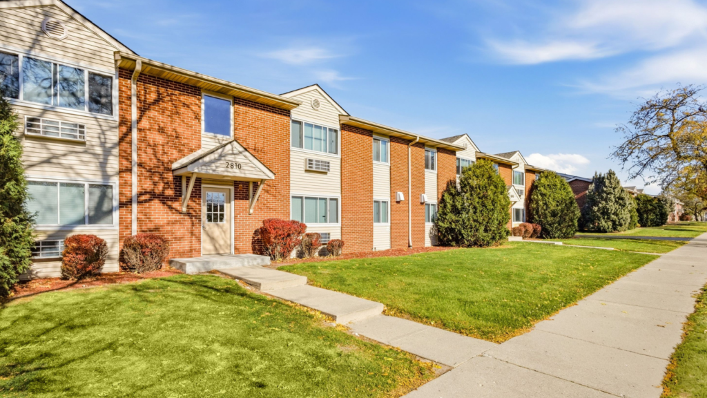 Greysteel Arranges $18M Deal for 142-Unit Milwaukee Multifamily