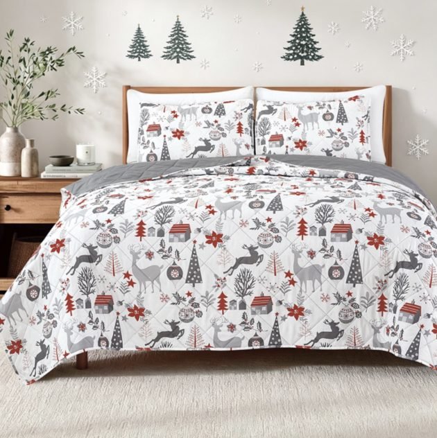 *HOT* 3-Piece Christmas Print Quilt Sets only $13.59 shipped!