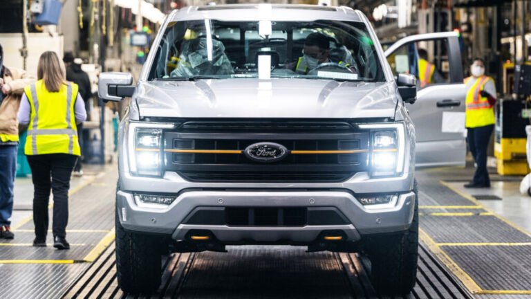 Trump Says He Has Approved New US Fuel Economy Standards