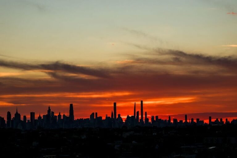 There are no more sunsets after 7 p.m. for these cities starting this week