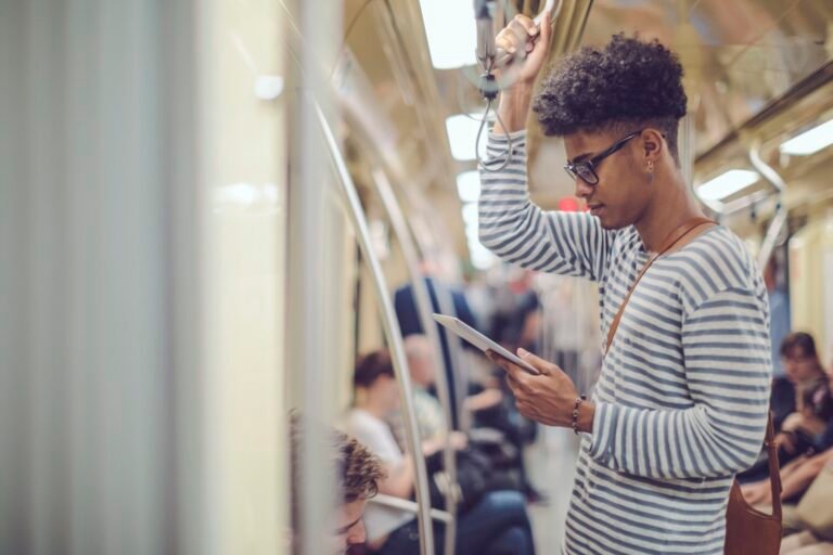 How to study while working full time: a complete guide