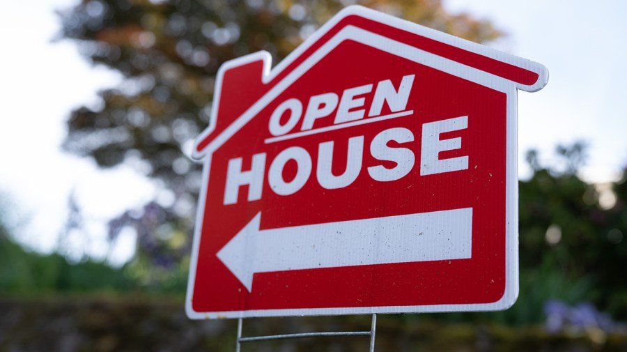 Home sales drop to lowest level since June 2025