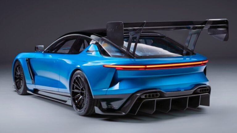 The Jensen Interceptor Is Back With A 960 HP Chevy Bang And A Seriously Big Wing