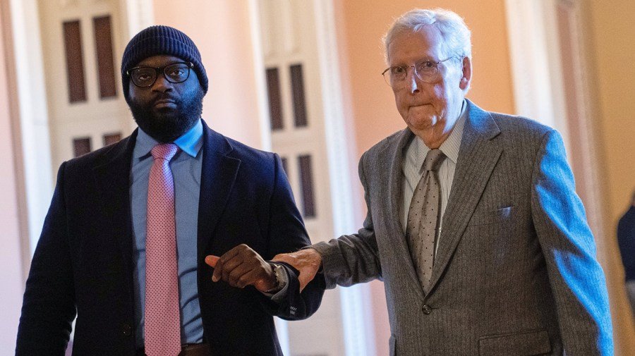 McConnell's return shines spotlight on older lawmakers