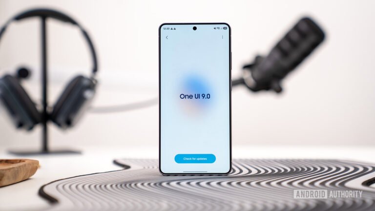One UI 9 quietly solves time zone math while calling