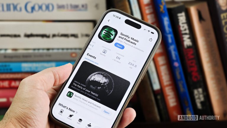 Is Spotify’s shuffle actually random? User finds 72-song repeating sequence