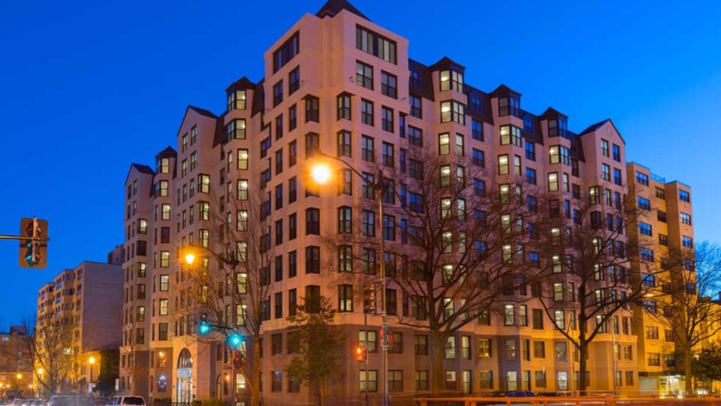 M&T Realty Capital Corp. Closes $50M Bridge Acquisition Loan for Foggy Bottom Multifamily