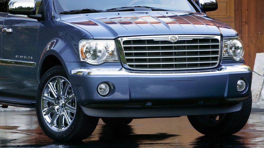 The $5K Hemi V8 Bargain: Chrysler’s Short-Lived Aspen SUV Can Carry 8 And Tow 9,000 Pounds