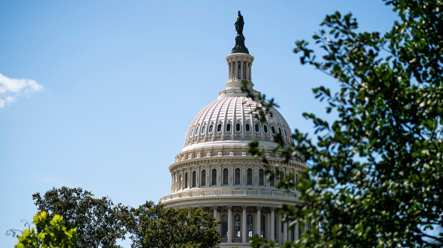 Debate over AI regulation pushed past midterms
