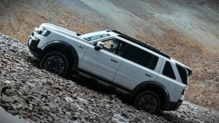 Reborn Freelander 8 Sets Guinness Hybrid Record at 19,693 Feet