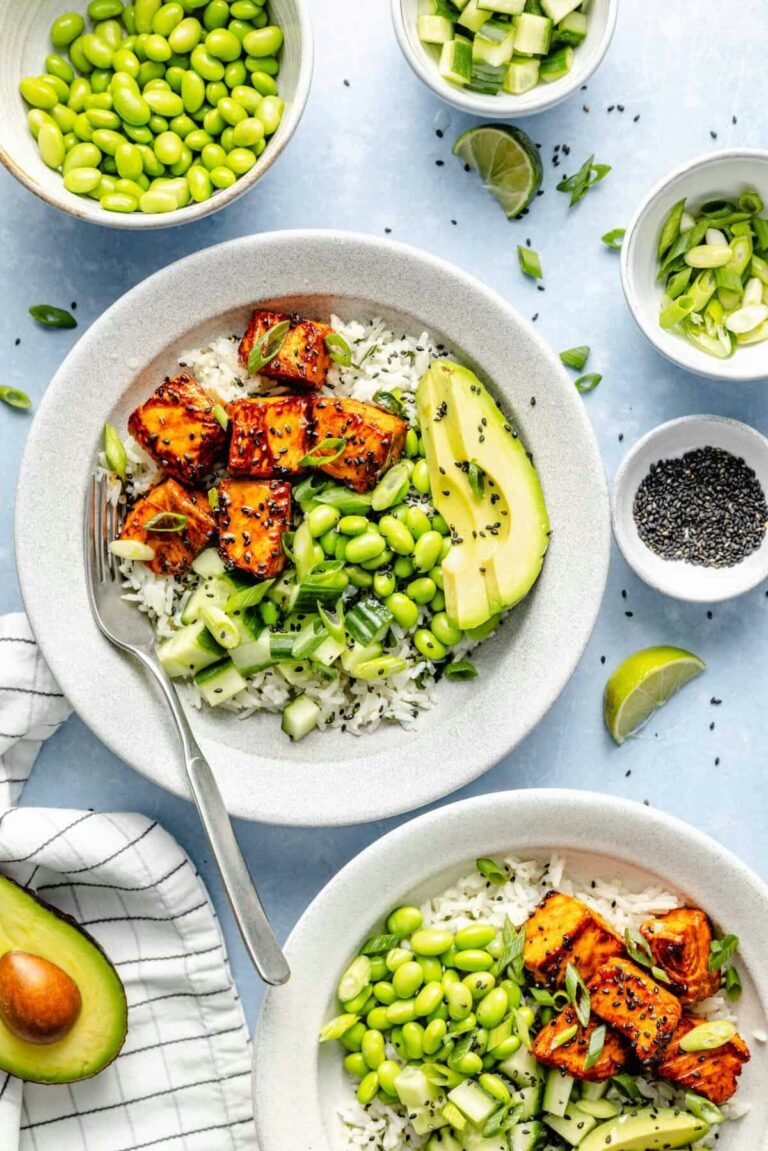10 Healthy Bowl Dinner Recipes That Make Satisfying, Flavorful Meals Easy