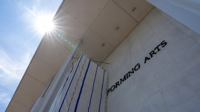 Kennedy Center plaintiffs call for resignations or receivership
